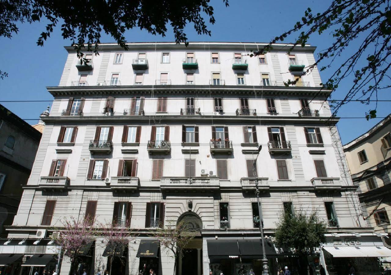 Napoli'S Gold Hotel Exterior photo